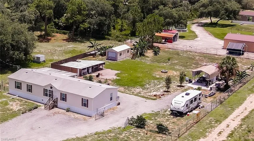 585 Lindero St, Clewiston, Florida 33440