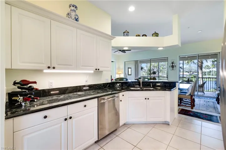 5015  Marina Cove  DR, Naples, FL 34112