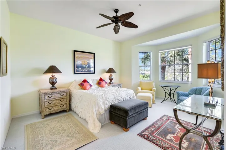 5015  Marina Cove  DR, Naples, FL 34112