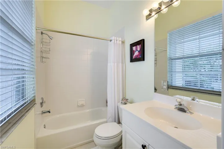 5015  Marina Cove  DR, Naples, FL 34112