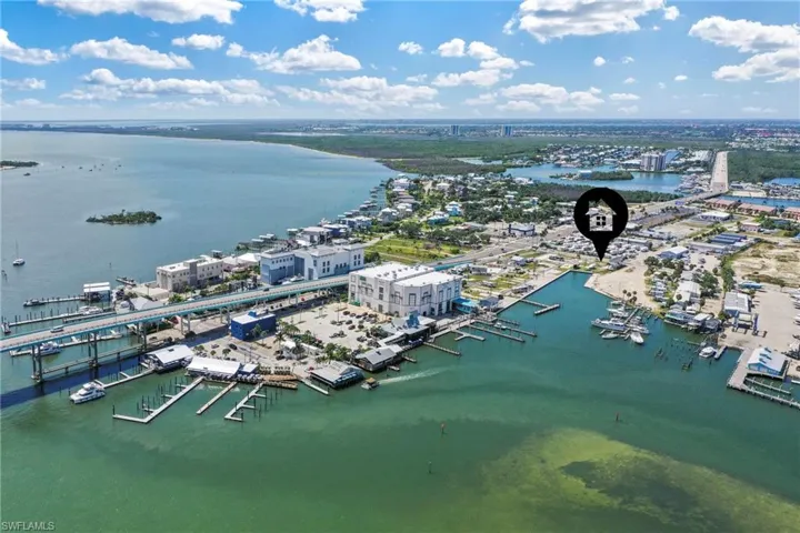 19281 #3 San Carlos Blvd, Fort Myers Beach, Florida 33931