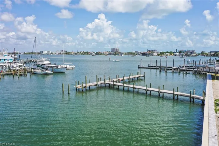19281 #3 San Carlos Blvd, Fort Myers Beach, Florida 33931