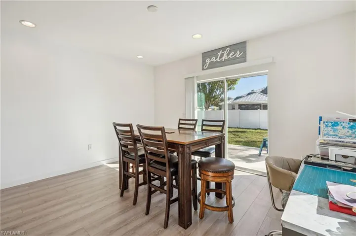 1703 Sw 17th Ave, Cape Coral Fl 33991