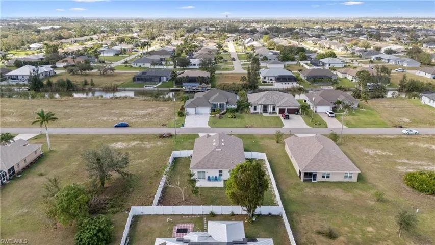 1703 Sw 17th Ave, Cape Coral Fl 33991