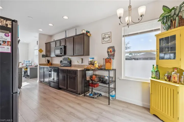 1703 Sw 17th Ave, Cape Coral Fl 33991