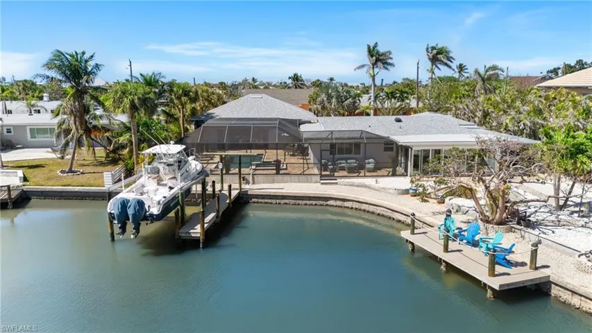 - Waterview with boatlift. Virtually Edited Image