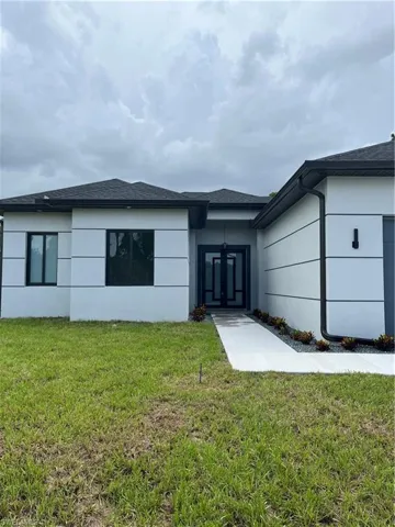 1114  Crestwood E ST, Lehigh Acres, FL 33974