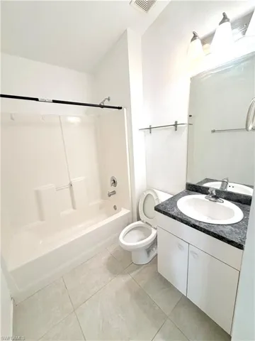 3586 Seagrape Ave, Naples, Florida 34104
