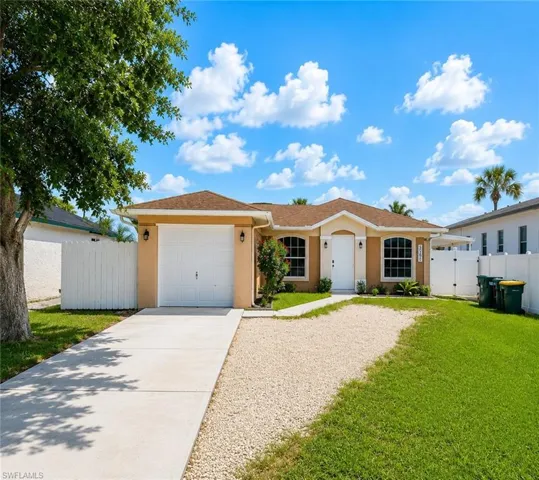 3586 Seagrape Ave, Naples, Florida 34104