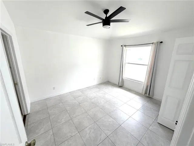 3586 Seagrape Ave, Naples, Florida 34104