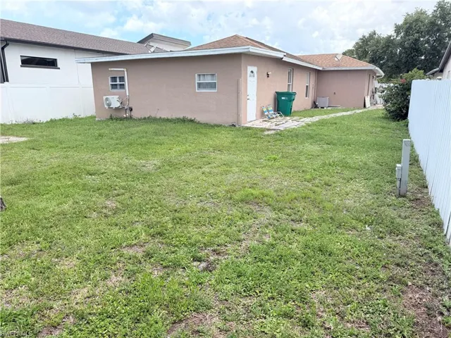 3586 Seagrape Ave, Naples, Florida 34104