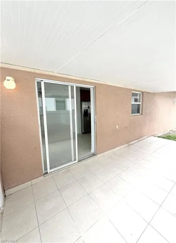 3586 Seagrape Ave, Naples, Florida 34104