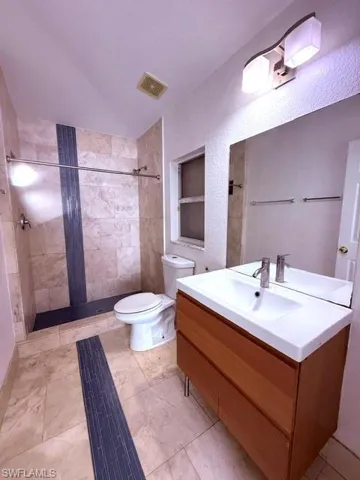 3586 Seagrape Ave, Naples, Florida 34104