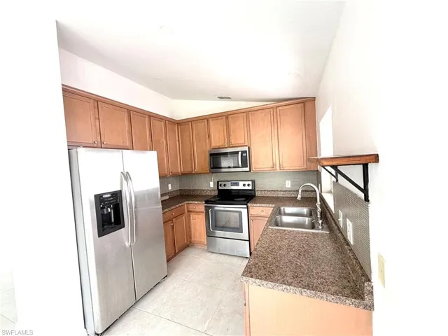 3586 Seagrape Ave, Naples, Florida 34104