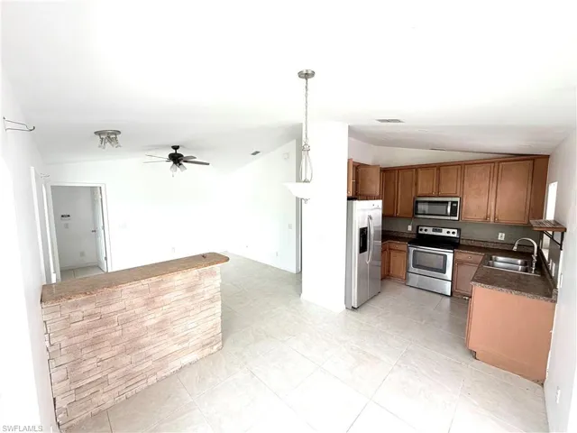 3586 Seagrape Ave, Naples, Florida 34104