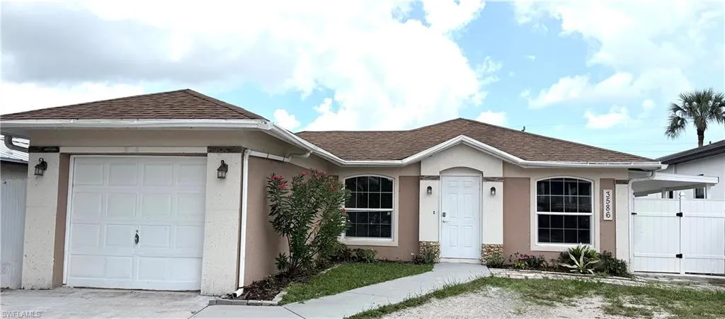 3586 Seagrape Ave, Naples, Florida 34104
