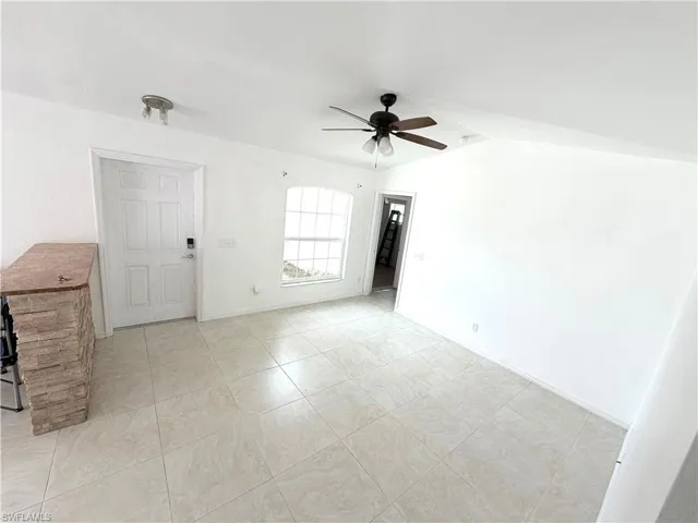 3586 Seagrape Ave, Naples, Florida 34104