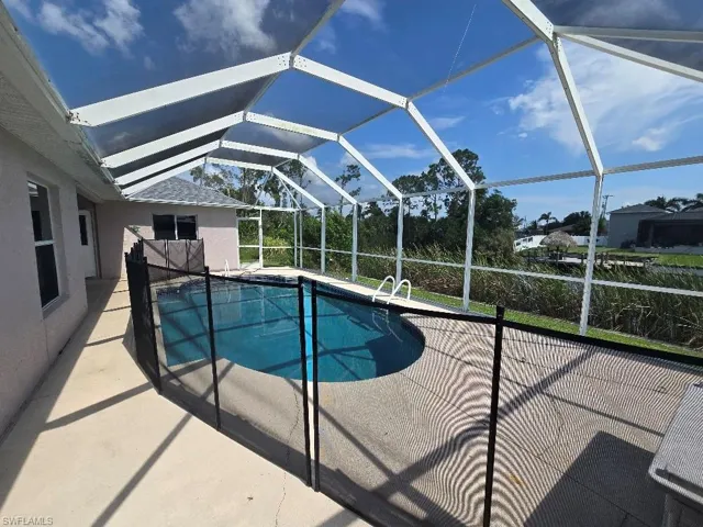 2222 Sw 21st Ter, Cape Coral Fl 33991