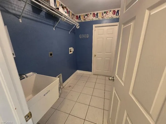 2222 Sw 21st Ter, Cape Coral Fl 33991