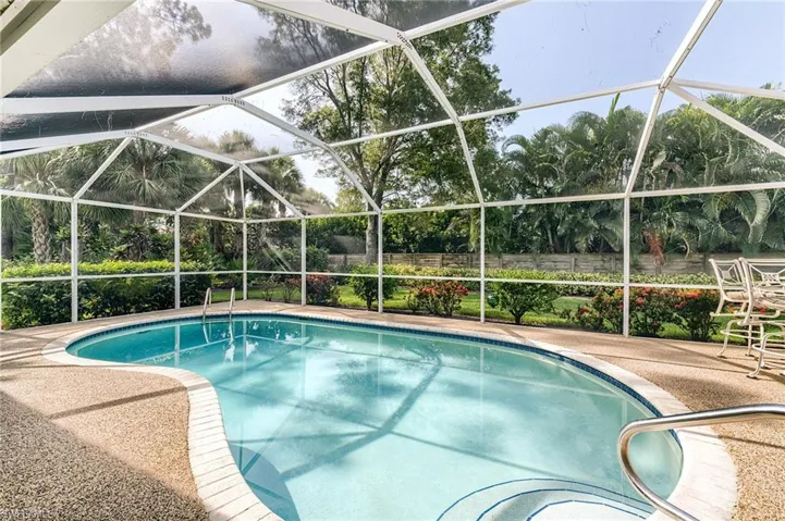2059 Imperial Cir, Naples, Florida 34110