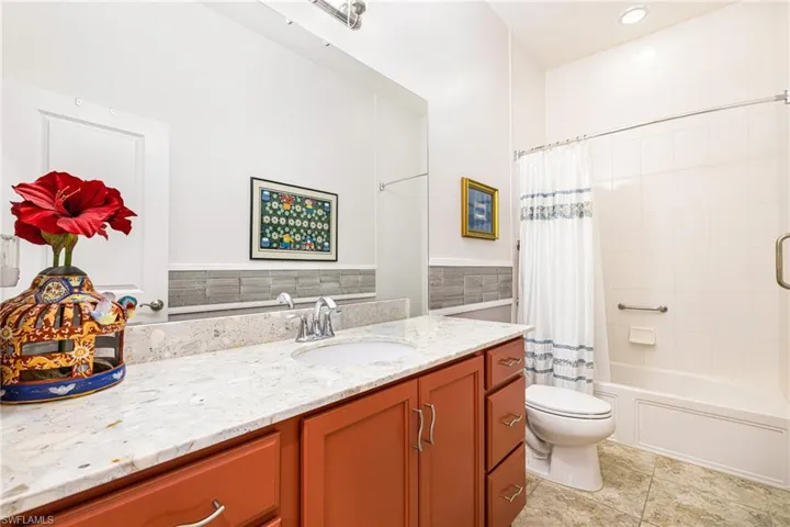 Virtually staged: Guest bath