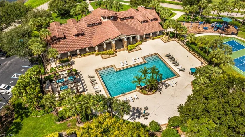 Aerial view of the Hampton Park clubhouse and resort-style pool