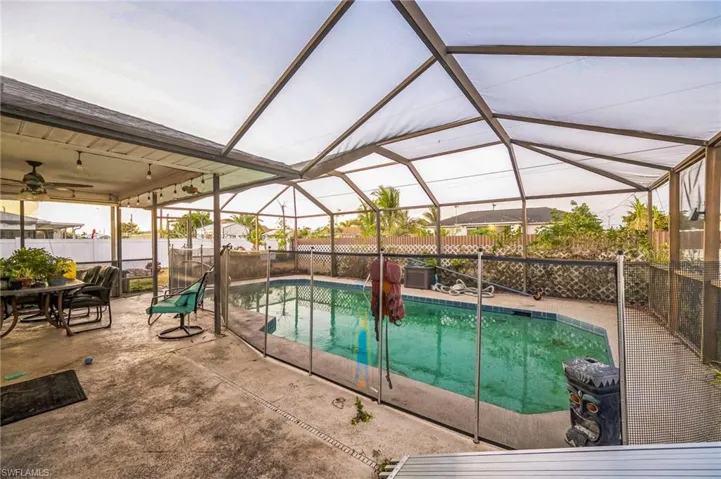 1727 Ne 22nd Ter, Cape Coral Fl 33909