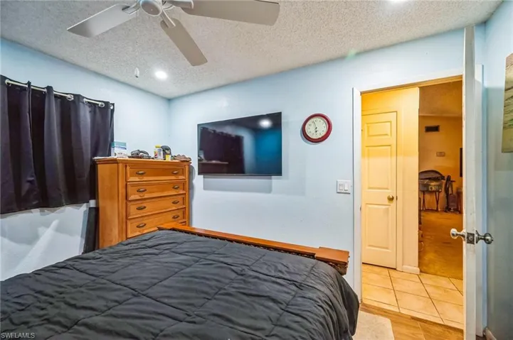 1727 Ne 22nd Ter, Cape Coral Fl 33909