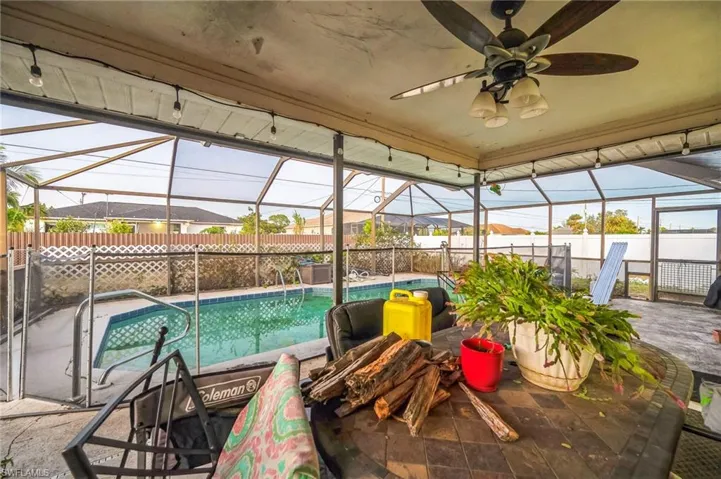 1727 Ne 22nd Ter, Cape Coral Fl 33909