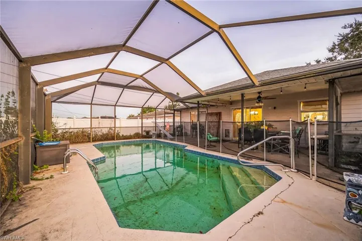 1727 Ne 22nd Ter, Cape Coral Fl 33909