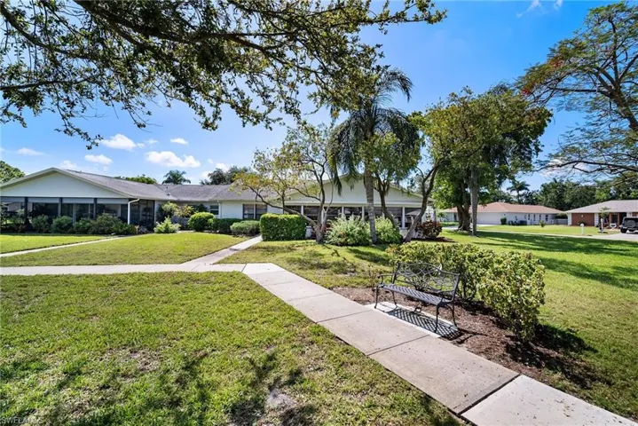 5697  Baden  CT, Fort Myers, FL 33919