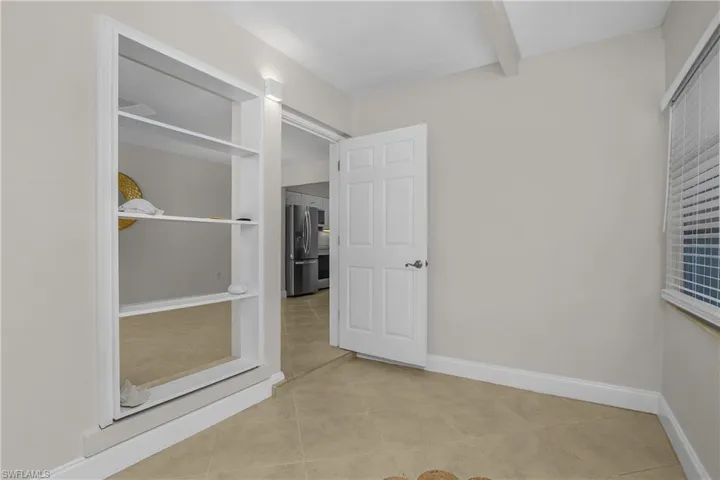 1015  10th N AVE, Naples, FL 34102