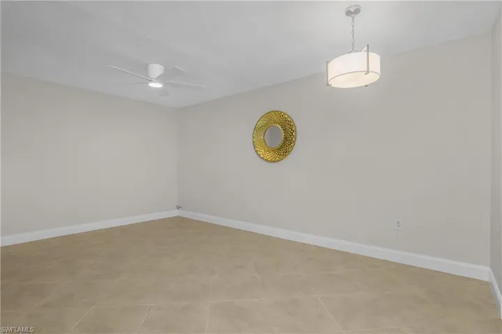 1015  10th N AVE, Naples, FL 34102