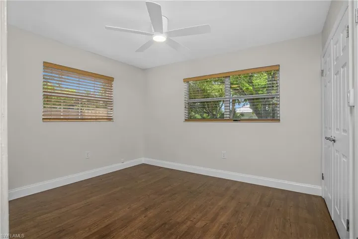 1015  10th N AVE, Naples, FL 34102