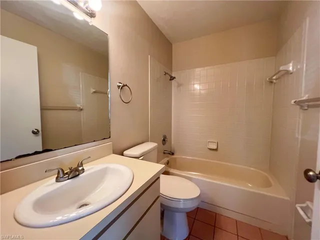 4 Aztec Lily Ln, Lehigh Acres Fl 33936