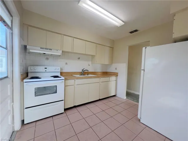 4 Aztec Lily Ln, Lehigh Acres Fl 33936