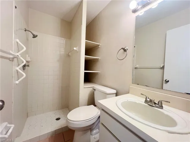 4 Aztec Lily Ln, Lehigh Acres Fl 33936