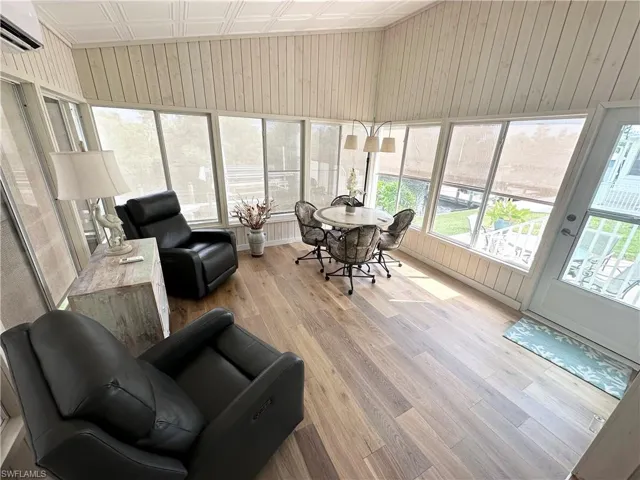 Florida room