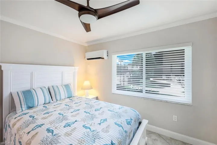 Bdrm w/ New Queen Size Bed