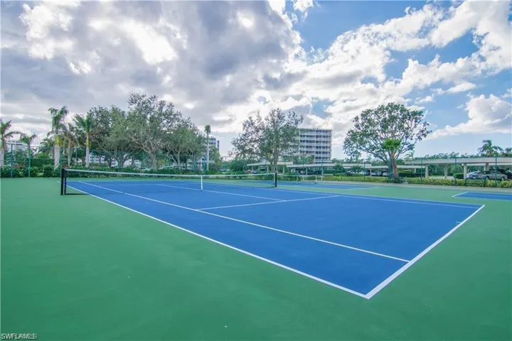 & Pickleball Courts