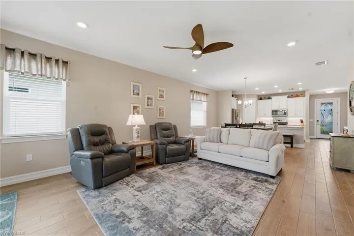 3860 Crosswater Dr, North Fort Myers, Florida 33917