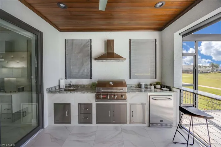 LANAI/OUTDOOR GAS GRILL/KITCHEN