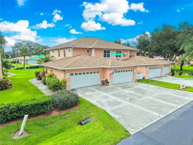 19915 Lake Vista Cir 15c, Lehigh Acres, Florida 33936