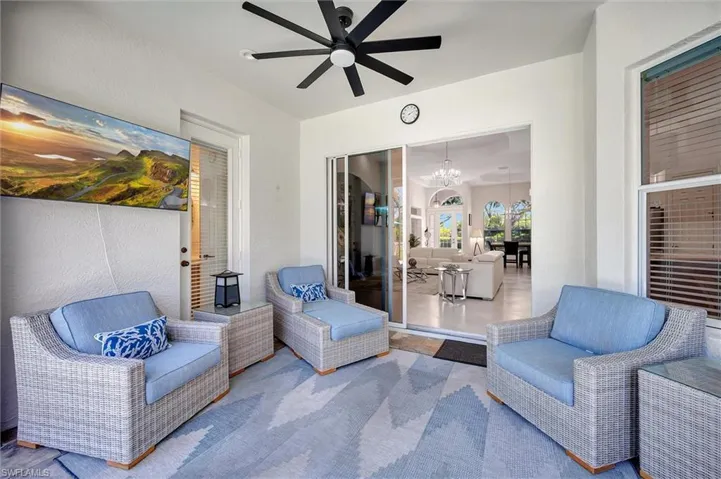 8860  Mustang Island  CIR, Naples, FL 34113