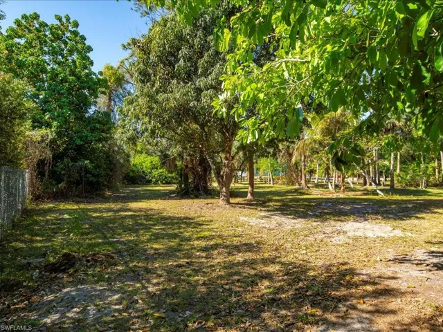 4110 Pine Ridge Rd, Naples Fl 34119
