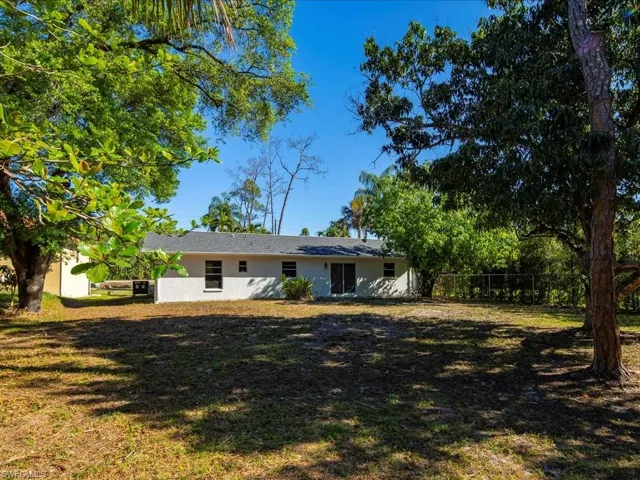 4110 Pine Ridge Rd, Naples Fl 34119