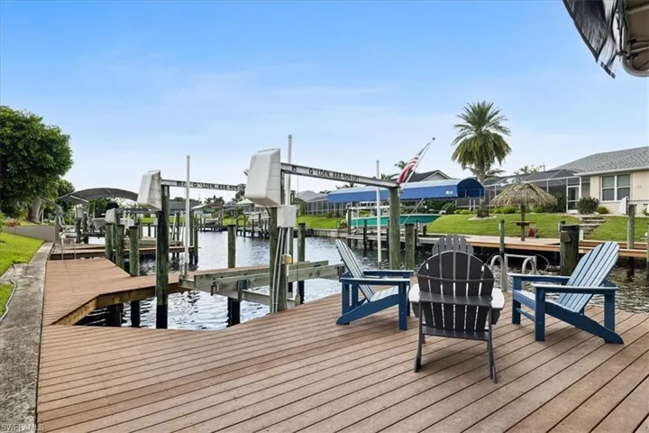 Sitting area at Dock
