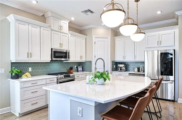 8250 Promoso Ct, Naples, Florida 34114