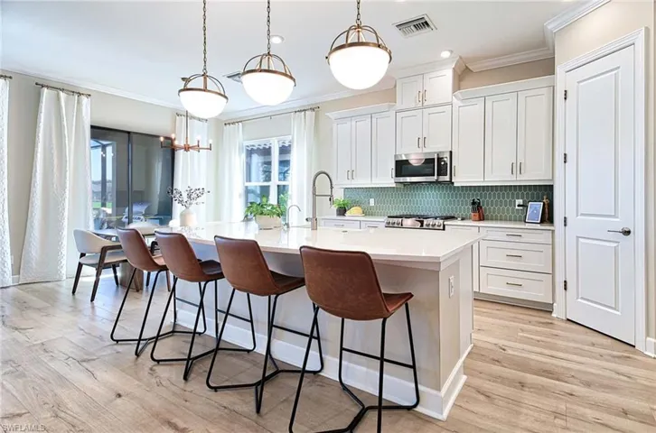 8250 Promoso Ct, Naples, Florida 34114