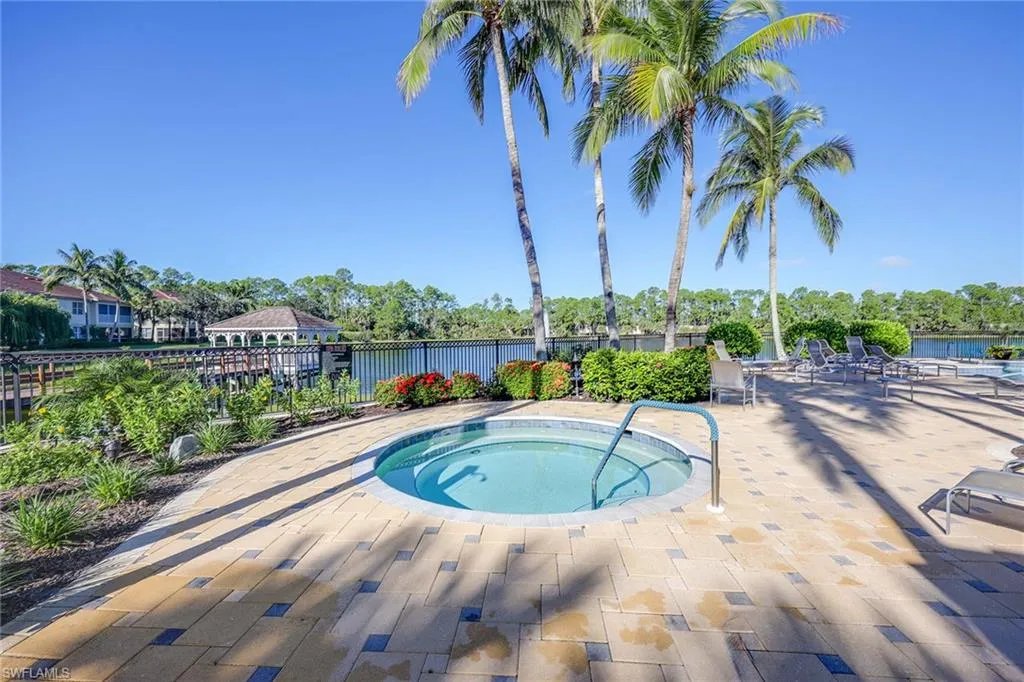 1786 Tarpon Bay DR, Naples, FL 34119,225045305